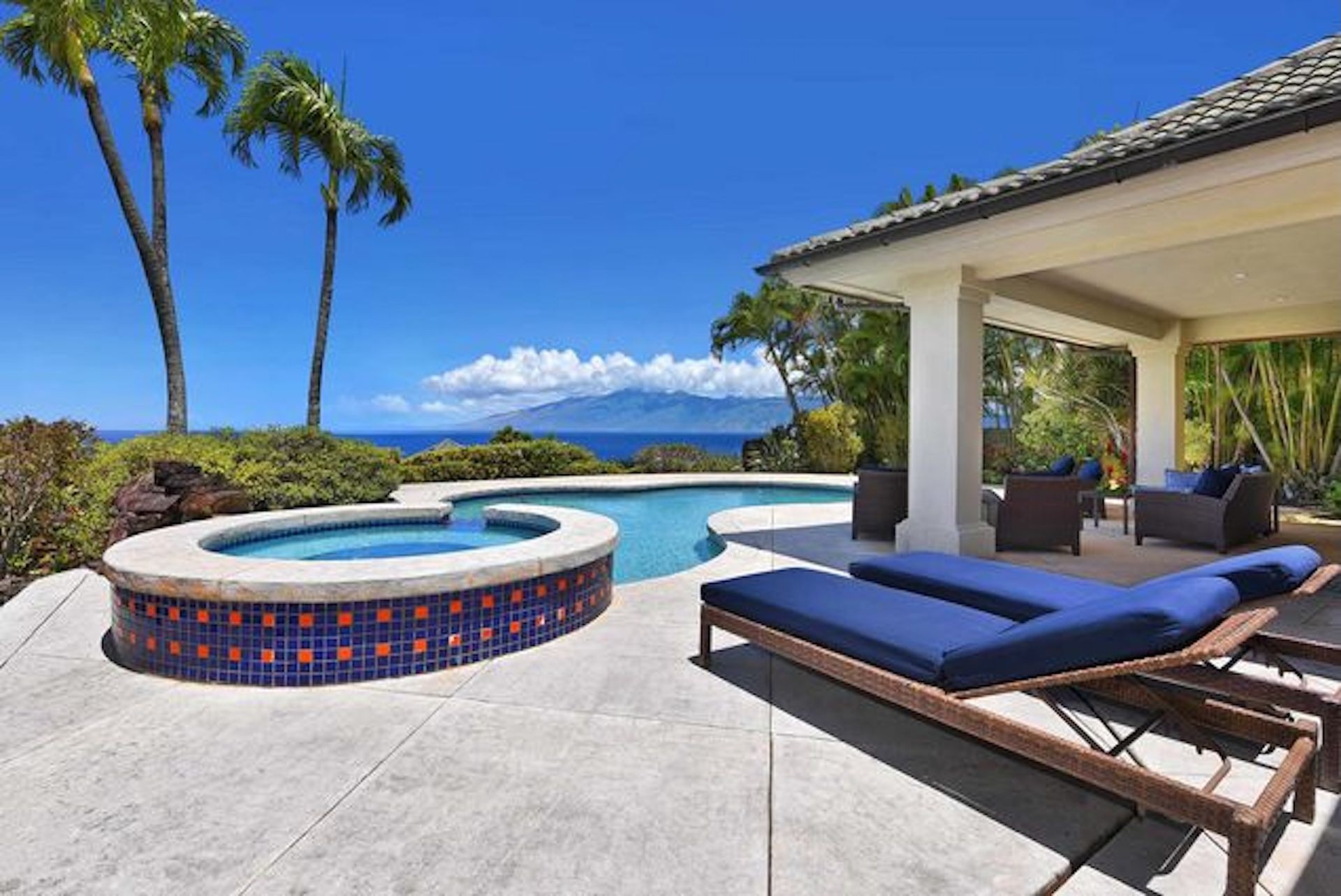 Luxury Beachfront Villas